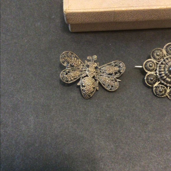 (2) Early 1900’s European Brooches w/original box - Picture 2 of 5